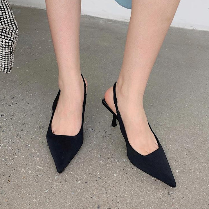 Dame Slingback-pumps med spids tåparti og elegant hæl Stilla