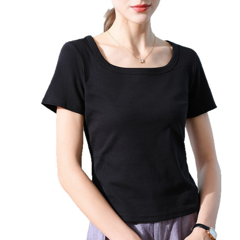 Dame Kortærmet T-shirt med elegant U-udskæring og figursmigrende pasform Stilla