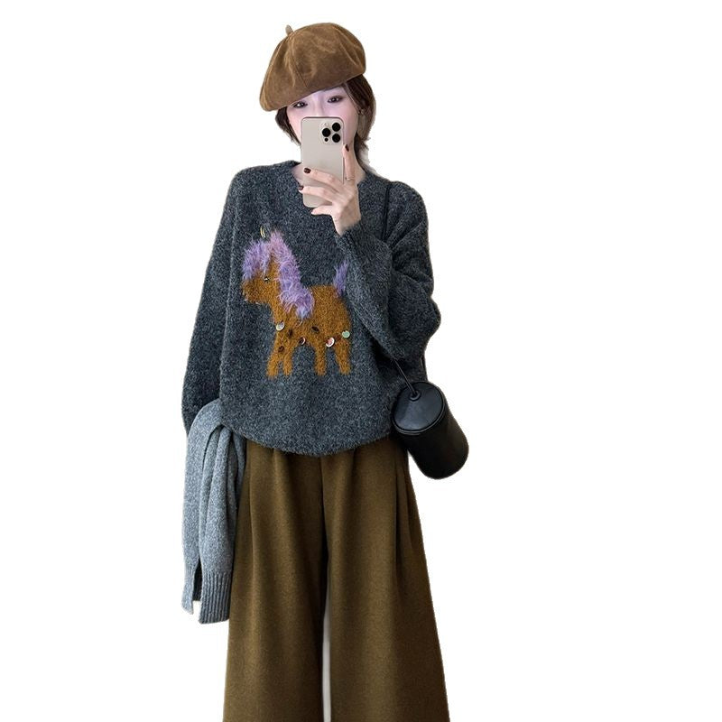Kvinders hyggelige sweater med kreativ dyre applikation Stilla