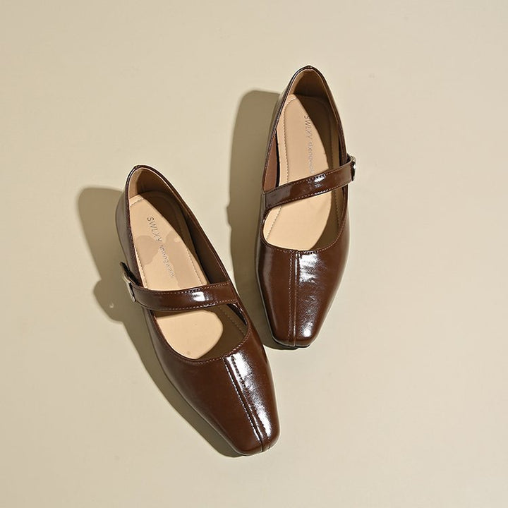 Damer Ballerinas med elegant ankelrem og moderigtigt design Stilla