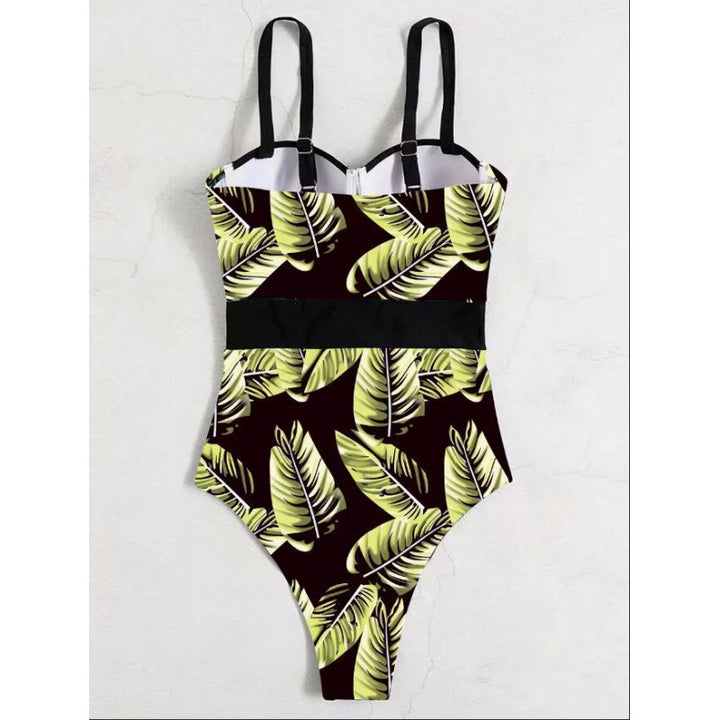 Dame one-piece badedragt med blomstret design og elegant silhuet Skovae