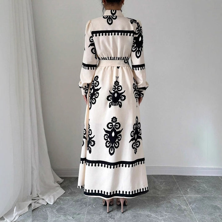 Dame maxikjole med detaljeret vintage-design og tætsiddende skæring Stilla