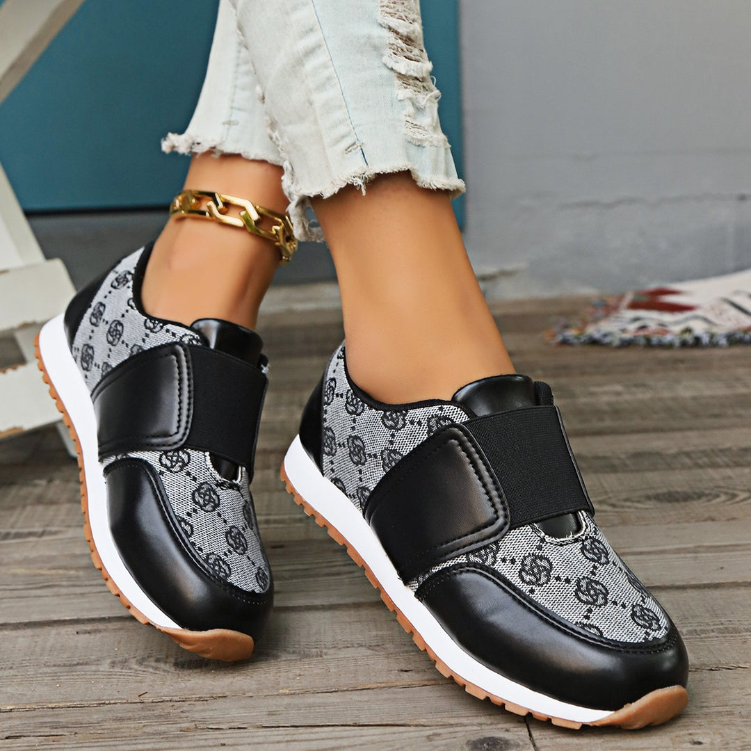 Dame Slip-On Sneakers med elastisk rem og fashionable materiale mix Stilla
