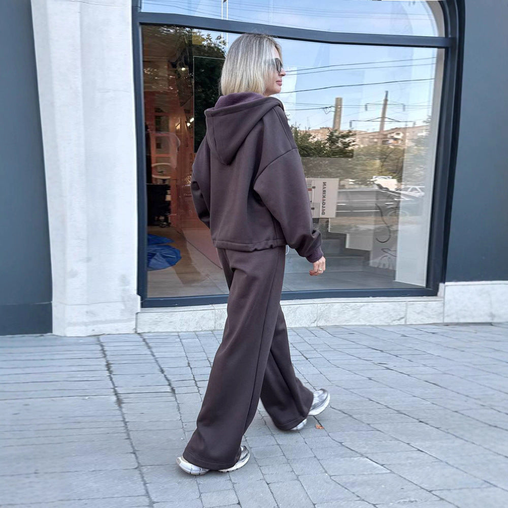 Kvinders sporty lounge sæt med afslappet hættebluse og løs pasform Skovae