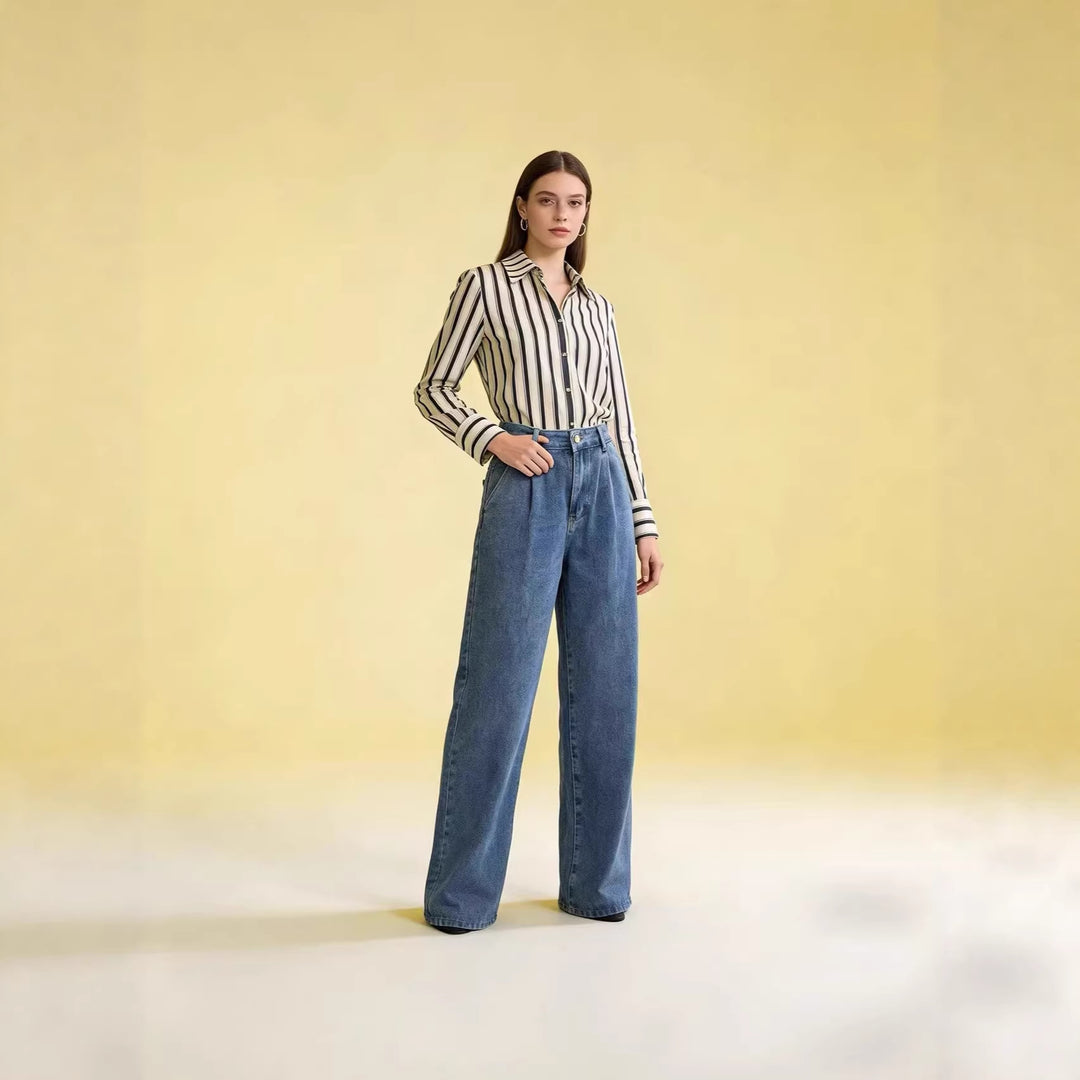 Dame højt skåret løse bukser i afslappet stil med elegant plisering Skovae