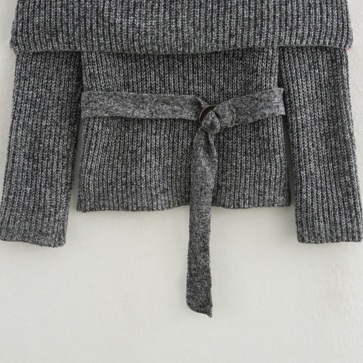 Femme Off-Shoulder Strikpullover med Taljebælte Stilla