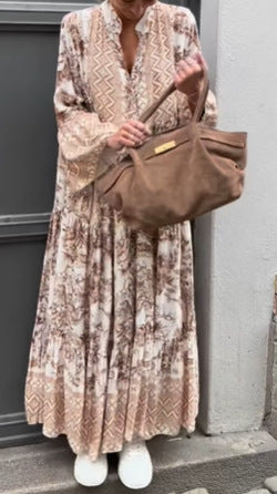 Dame Maxikjole med voluminøse ærmer og elegant mønster Stilla