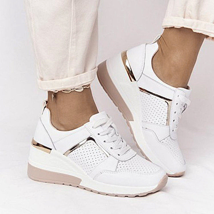 Dame Sporty Sneakers med åndbart mesh-ydre og mode accenter Stilla