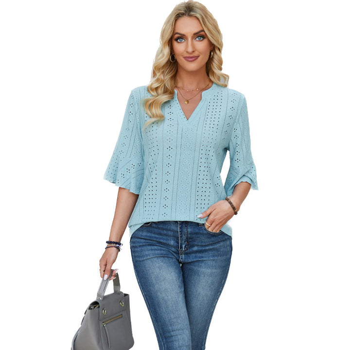 Damebluse med elegant hulsyning Stilla