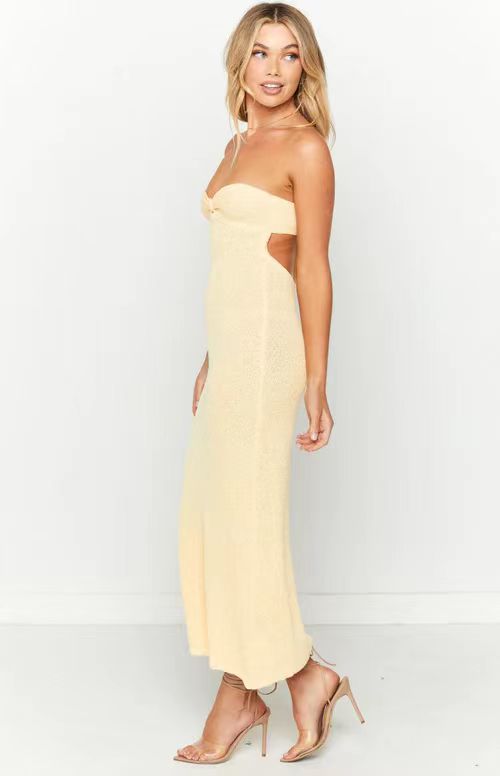 Dame maxikjole med elegant bandeau-udskæring og minimalistisk silhuet Skovae