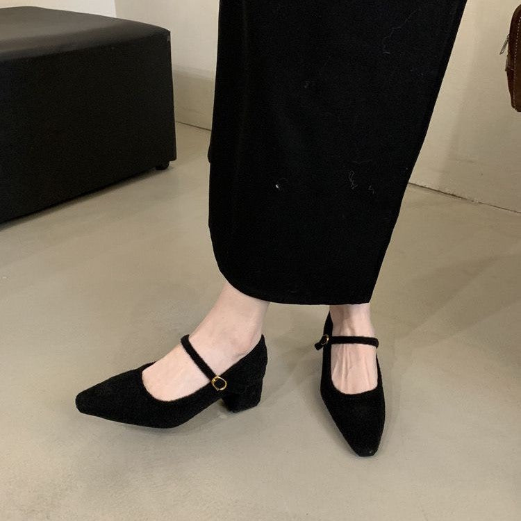 Femme Elegante Chunky Heel Pumps Stilla