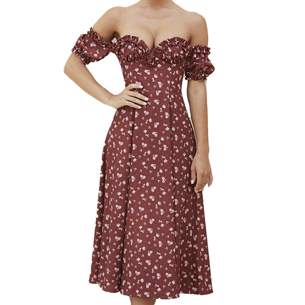 Dame blomsterkjole med off-shoulder-udskæring og flæser Stiila