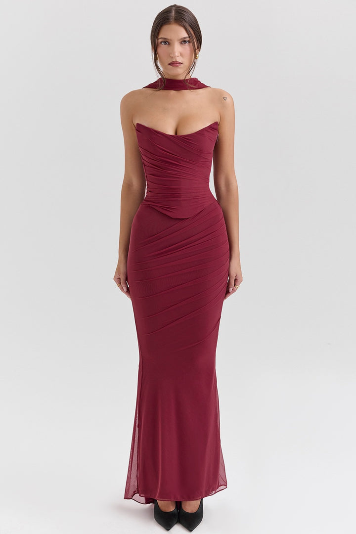 Dame Elegant Couture-maxikjole med off-shoulder design og raffinerede draperinger Stilla