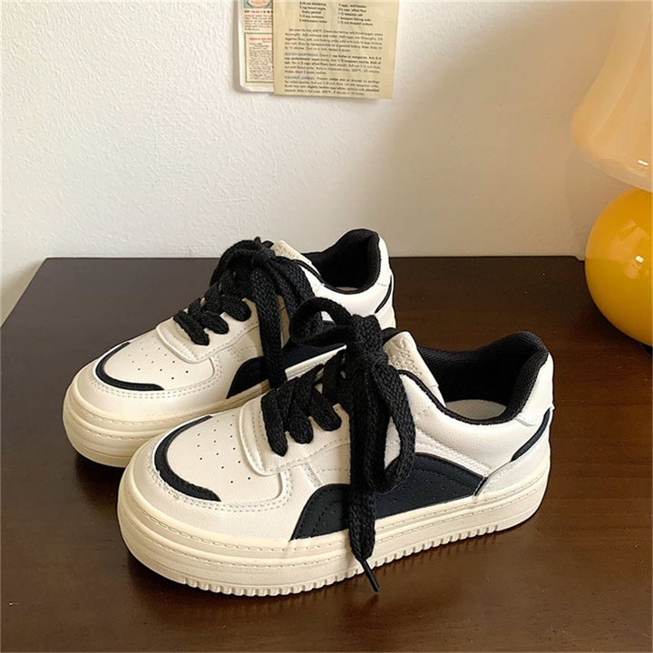 Dame sneakers med høj komfort og åndbar overmaterialekombination Stilla