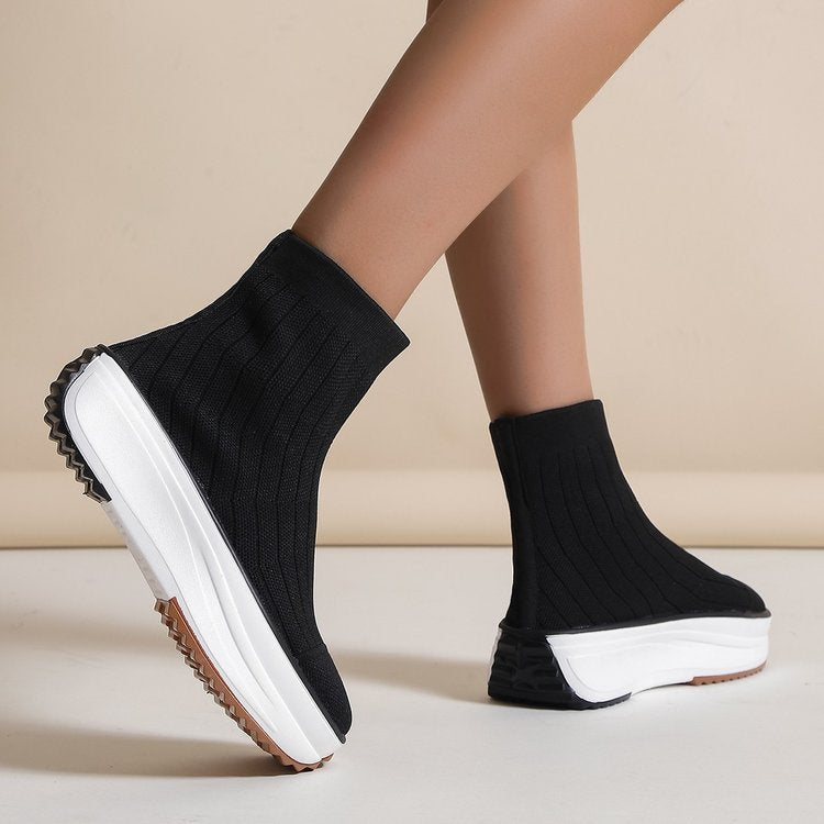 Dame Sneakers med høj krave og stilfuldt ribstrik Design Stilla