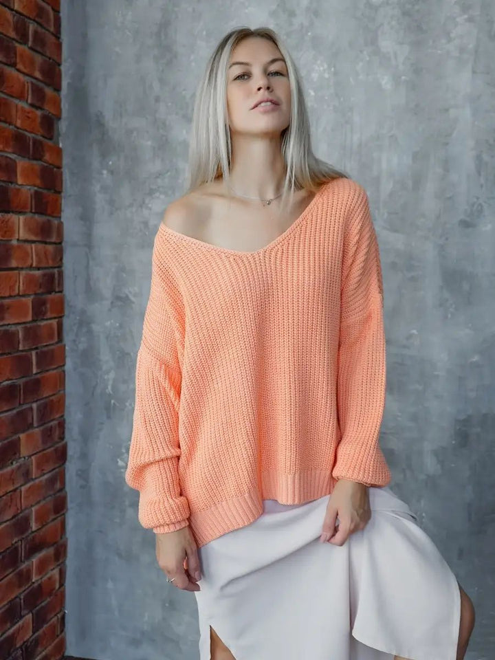 Dame Oversized Strikbluse med asymmetrisk udskæring og brede ribstrikdetaljer Stilla