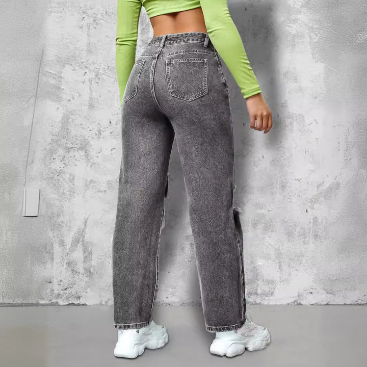 Damejeans i afslappet baggy-snit med iøjnefaldende revnedetaljer og frynset kant Stilla