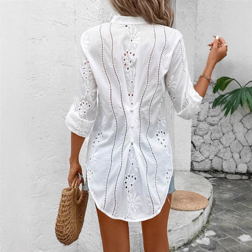 Damebluse med filigran broderidesign Stilla