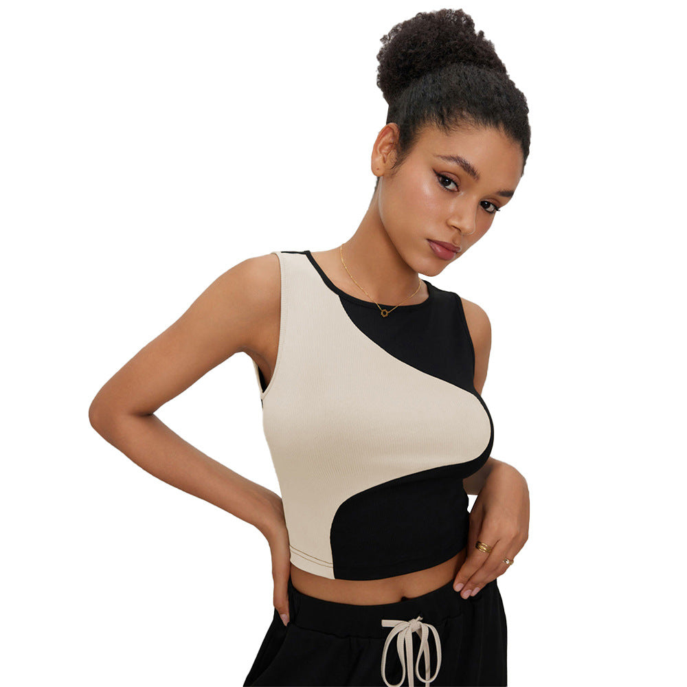 Dame kort-top med asymmetrisk design og stilfulde kontraster Stilla