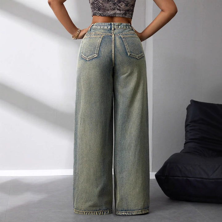 Dame bred højtaljede jeans i vintage stil med et afslappet udseende Stilla