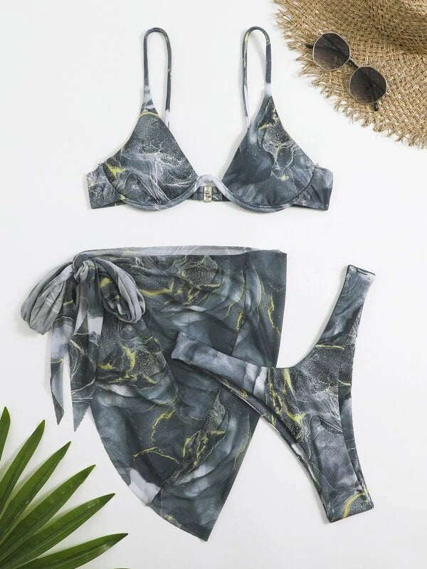 Dame Floral Print Bikini Sæt med matchende Wrap Skirt Stilla