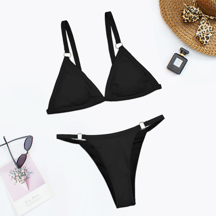 Dame Triangel-Bikini med justerbare stropper og elegante ringdetaljer Skovae