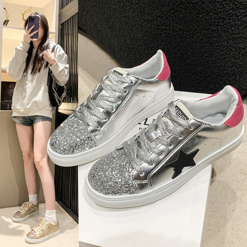 Dame mode Sneakers med glitrende aksenter og robust design Stilla