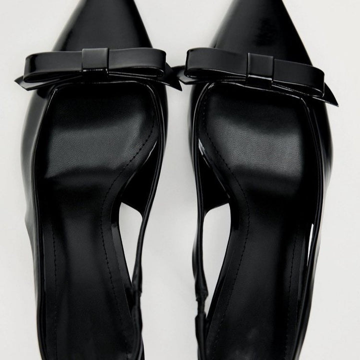 Dame Sling-Pumps med elegant båndapplikation og buet hæl Stilla