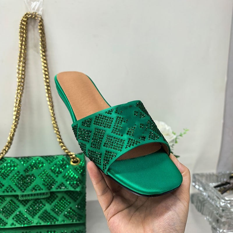 Femme med strass dekorerede slide sandaler Stilla