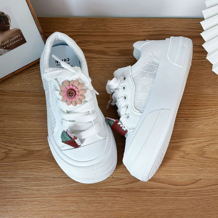 Dame sneakers med floral applikationsdesign og åndbar konstruktion Stilla