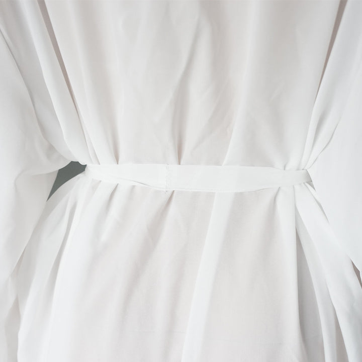 Dame elegant og luksuriøs kimono lavet af silke Stilla