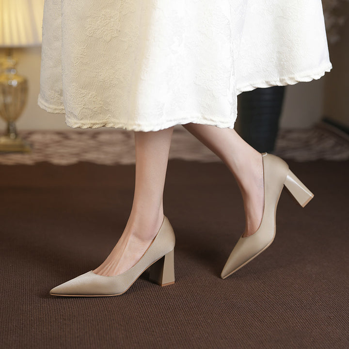 Dame elegante spids blokhæl pumps Stilla