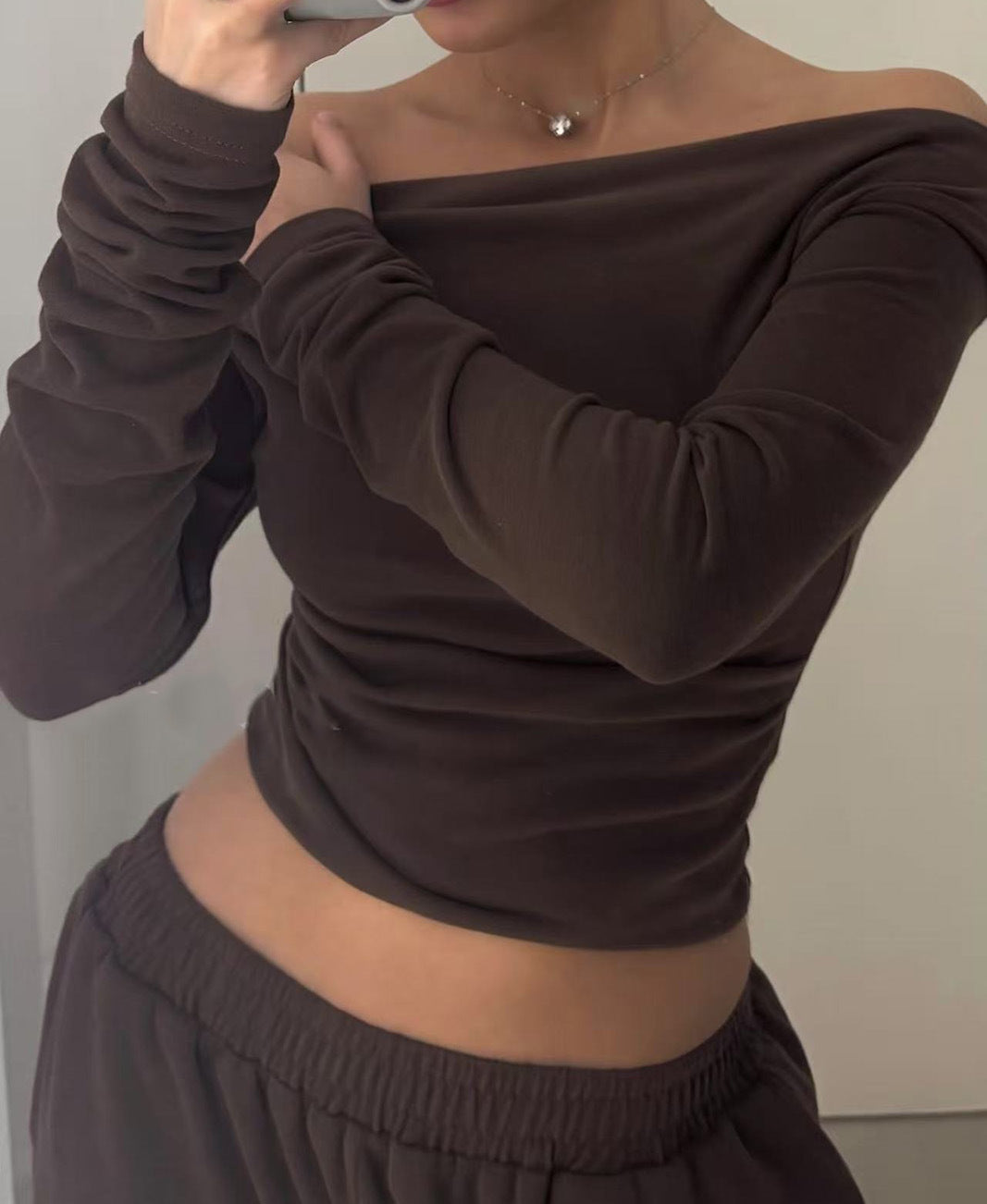 Dame Off-Shoulder Overdel med innovativt snit Stilla