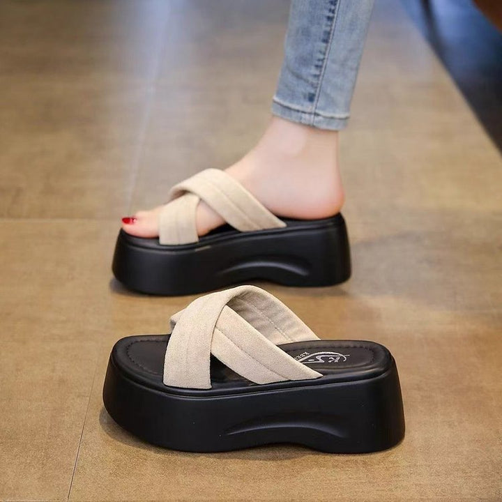 Dame Plateau-sandaletter med elegant krydsremdesign og skridsikker sål Stilla