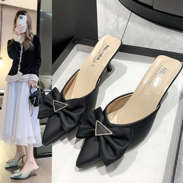 Dame Slingback-sandaler med dekorativ sløjfe-applikation og elegant spids-design Stilla