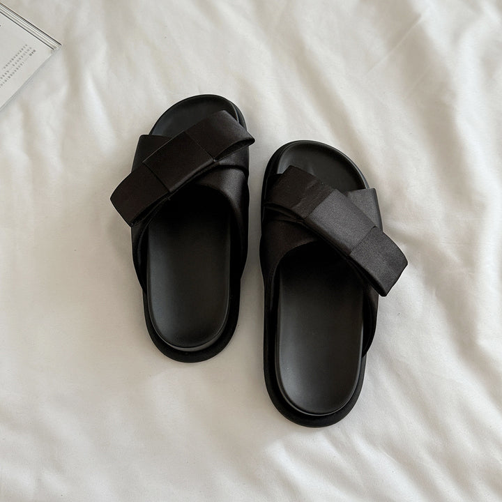 Femme Chic Cross-strap Riemchensandaler Stilla
