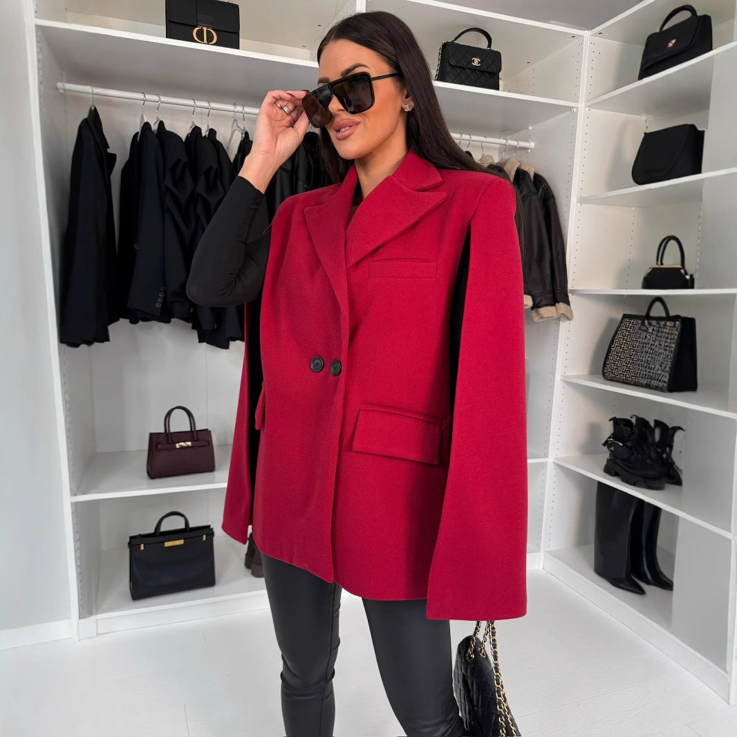 Dame stilfuld lang jakke med cape-design Stilla