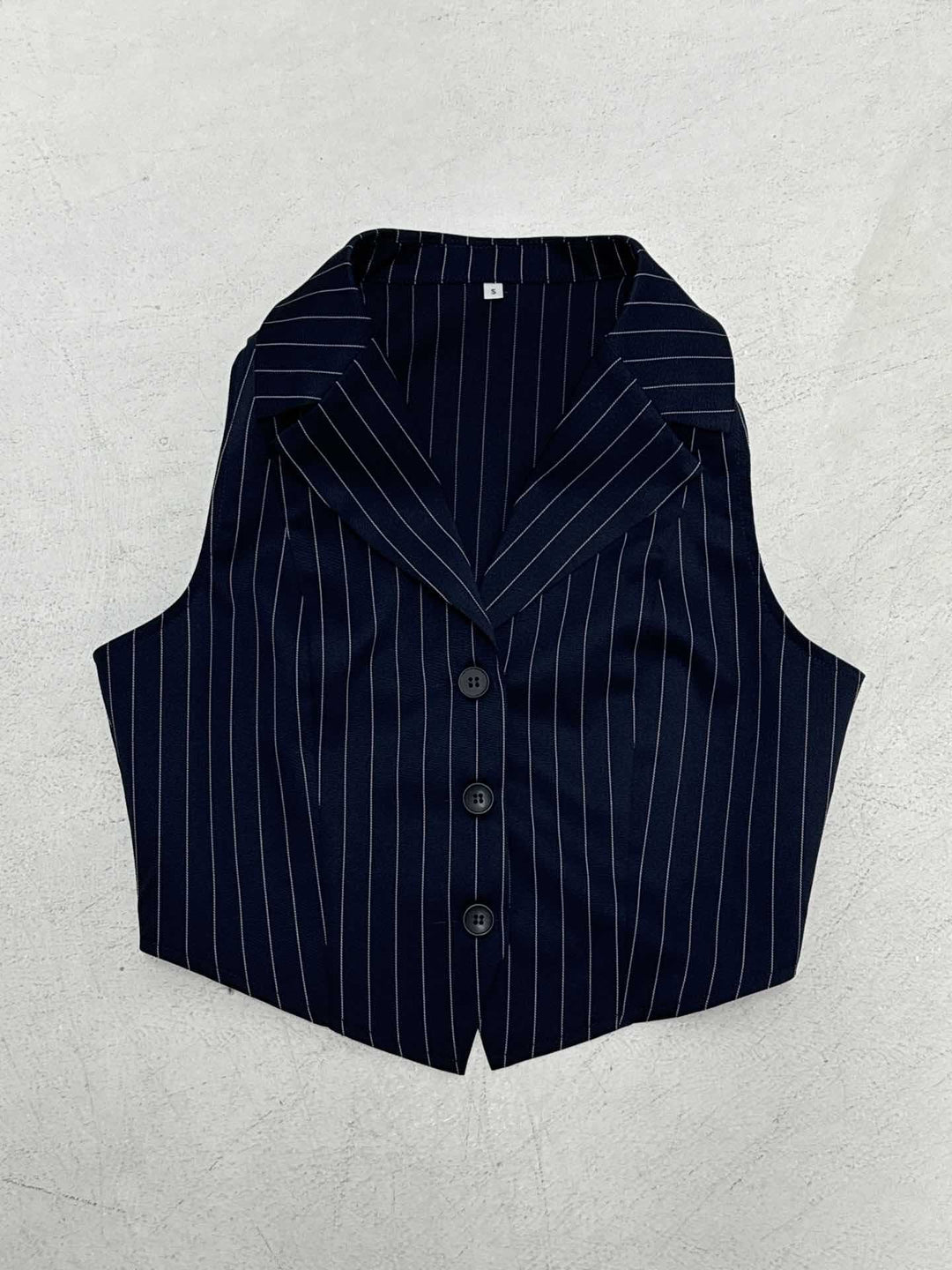 Dame Bustier-top med fine striber og elegante knapdetaljer Skovae