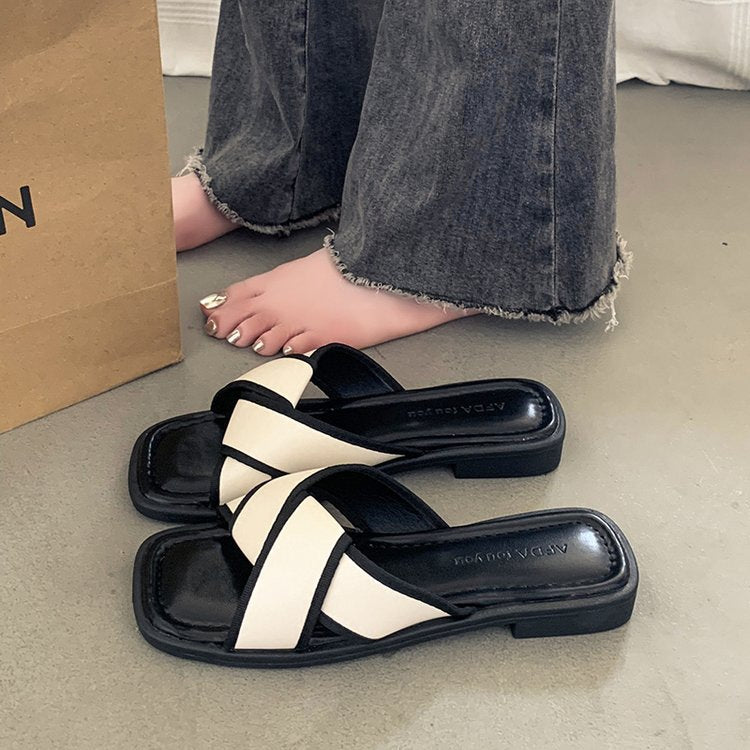 Dame elegante flip-flop-sandaler med raffineret krydsbånd-design og komfortabel polstret sål Stilla
