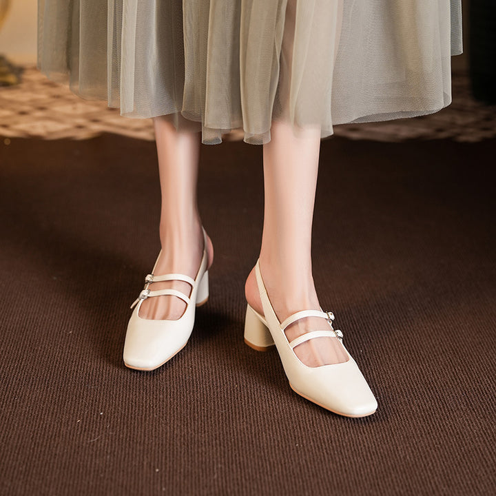 Dame Slingback-hæle med firkantet tåform og dobbelt rem-detalje Stilla