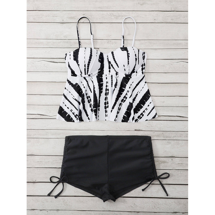 Femme flatterende Peplum Tankini-sæt med justerbare shorts Stilla