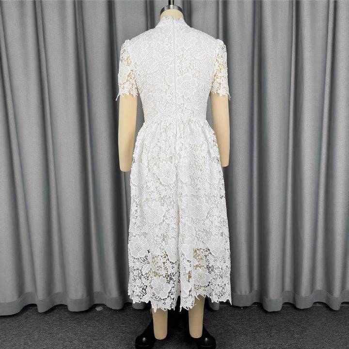 Dame Spids-Midi-Kjole med elegant V-udskæring og vintage ruffles detaljer Skovae