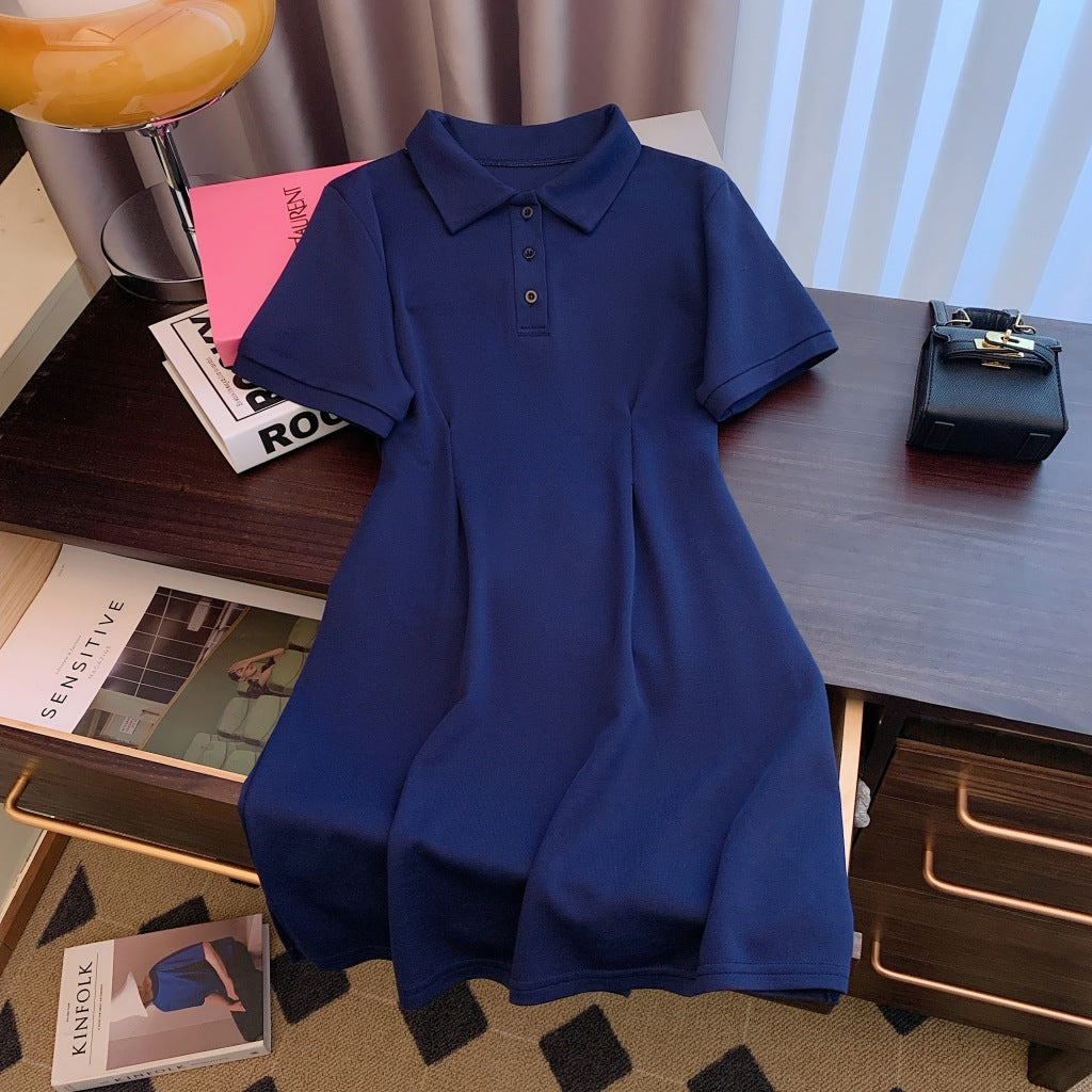 Femme Classic Polo kjole med knapdetaljer og sideslidser Stilla