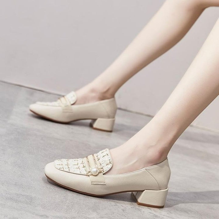 Dame elegante Loafers med moderigtigt kædeaccent og komfortabel blokhæl Stilla