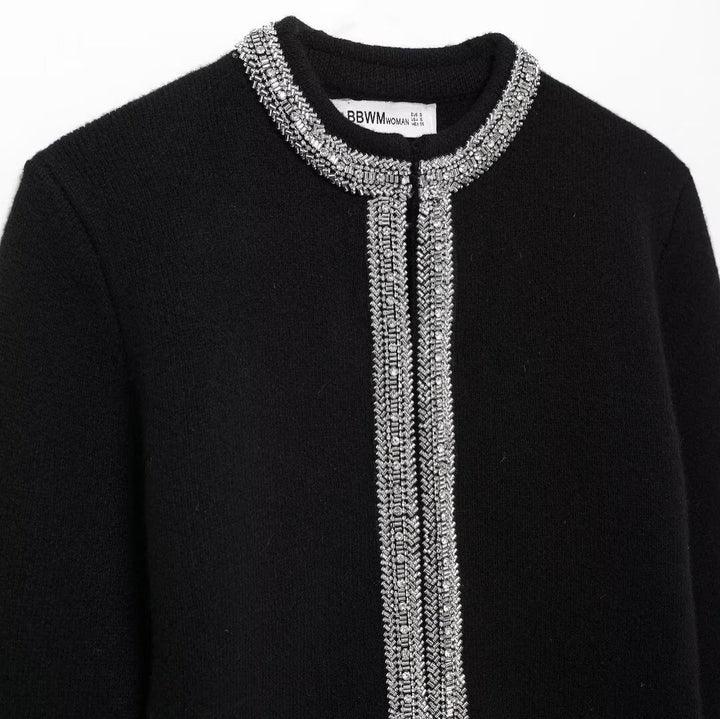 Dame Elegant strikcardigan med dekorativt pynt Stilla