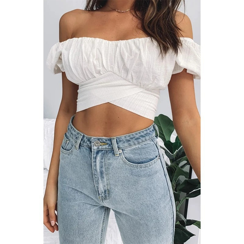Dame Off-Shoulder Crop-Top med flæse detaljer og elegant indpakningsdesign Skovae