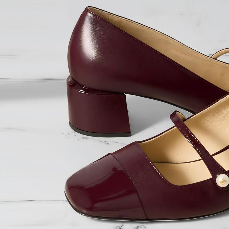 Femme High-Heel Mary Jane pumps med elegant rem-detalje Stilla
