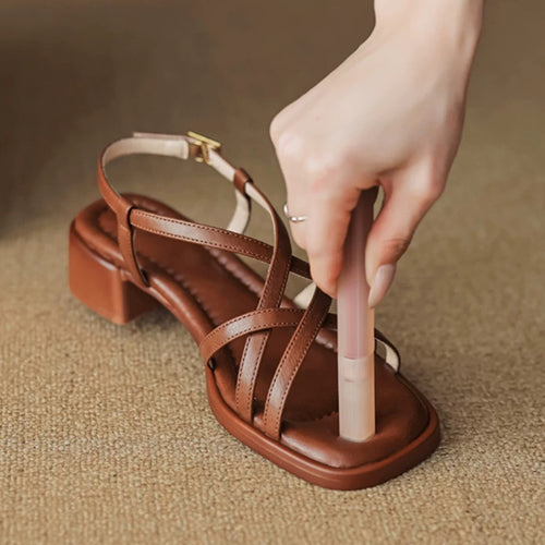 Dame Sandaler med moderigtigt rem-design og komfortabel blokhæl Stilla