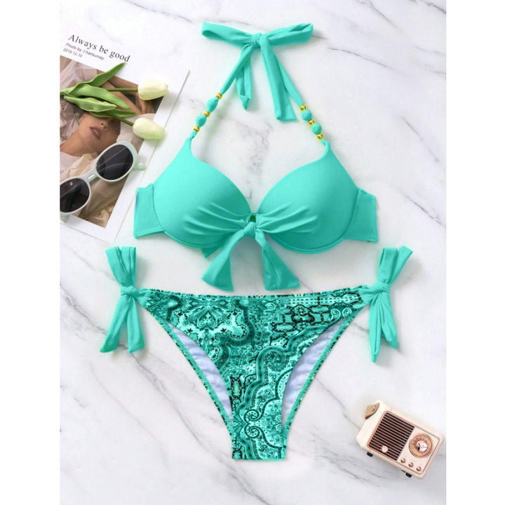 Dame Bikini-sæt med fashionable bindebånd og udarbejdet mønster Skovae