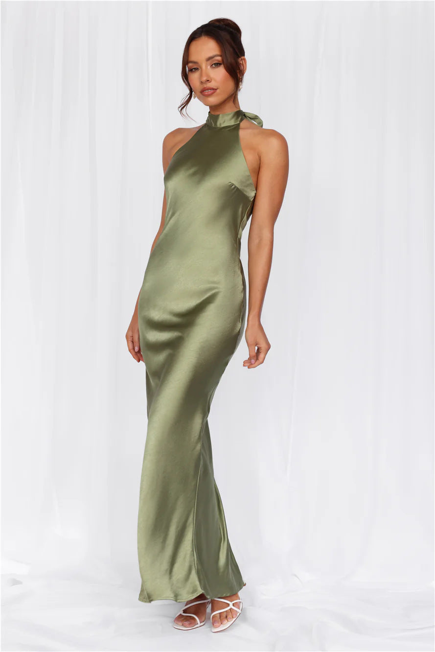 Damer Elegant Satin Maxi Kjole med Høj Krave og Tætsiddende Pasform Skovae